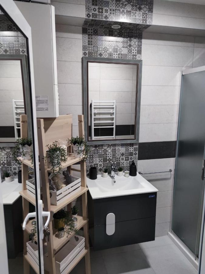 דובריץ Flowers Apartment מראה חיצוני תמונה