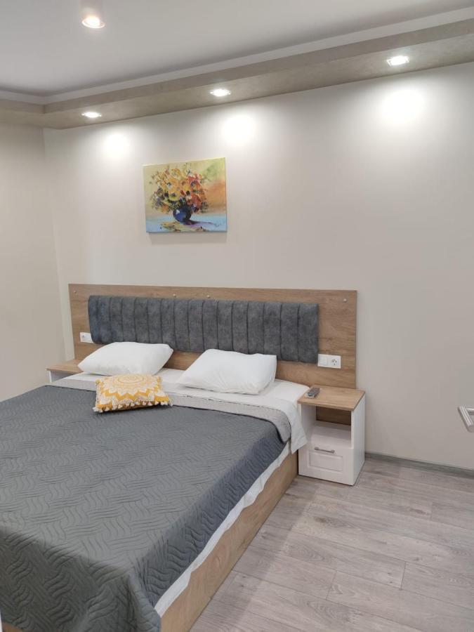 דובריץ Flowers Apartment מראה חיצוני תמונה