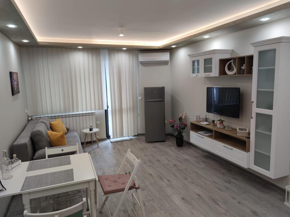 דובריץ Flowers Apartment מראה חיצוני תמונה