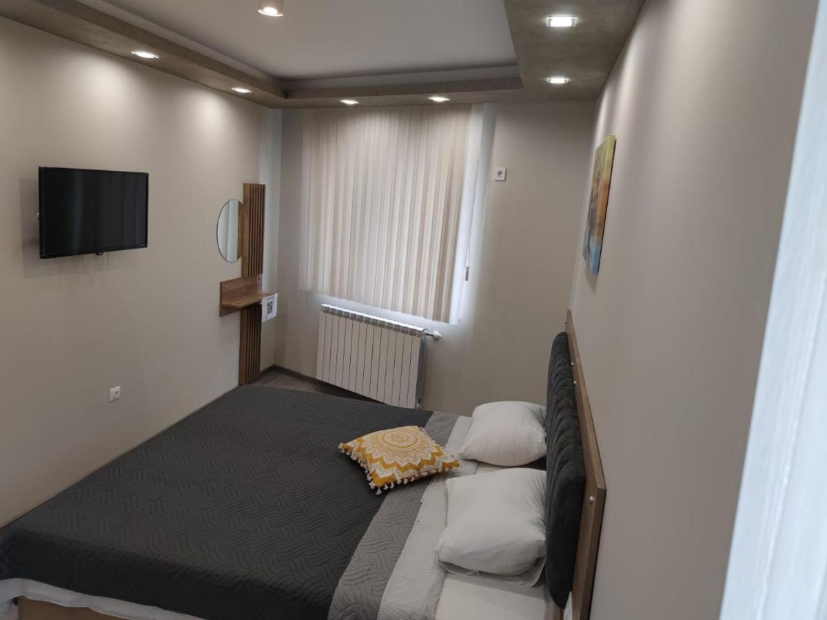 דובריץ Flowers Apartment מראה חיצוני תמונה